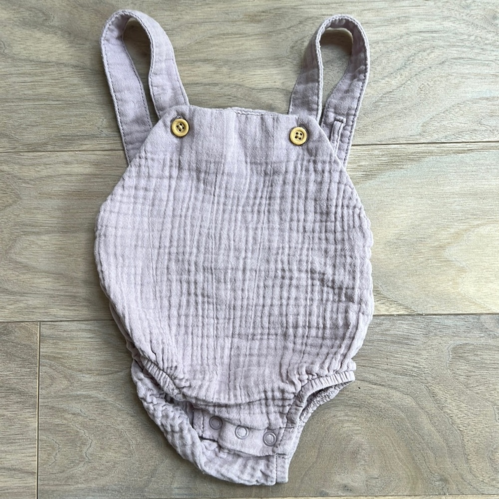 Organic cotton onesie